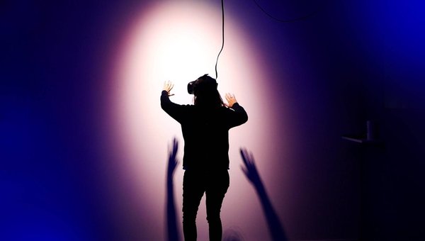 Comment Planifier et Préparer un Spectacle Laser en Amont ?