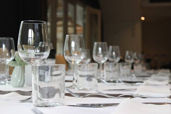 Quels sont les lieux d'exception les plus adaptés pour un repas d'affaires à Paris ?