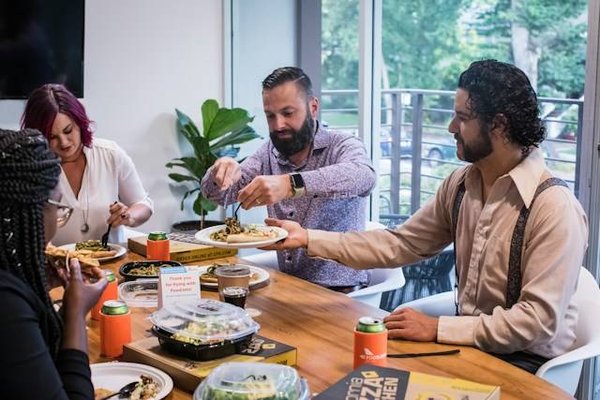 Quels sont les meilleurs lieux et événements pour organiser des repas d'affaires à Paris ?